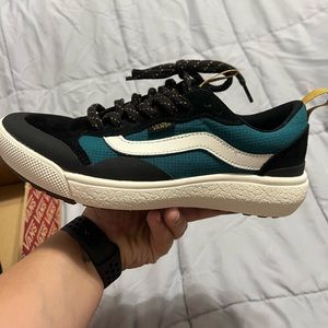 Vans ultrarange Exo Se size 8 women’s or 6.5 men. Brand new in box - no tags